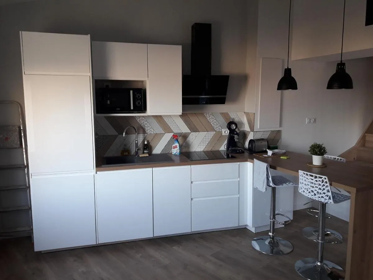 Spacieux duplex, vue mer et belle terrasse Hyères