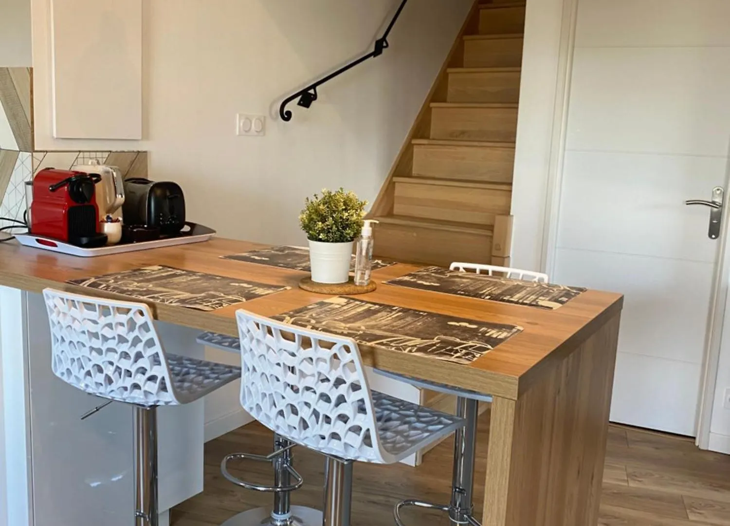 Spacieux Duplex, Vue Mer Et Belle Terrasse Hyeres 0*,  France